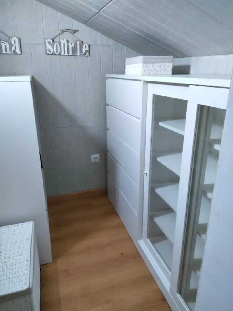 Habitación de Dúplex en venta en Mondéjar con Aire acondicionado, Calefacción y Amueblado