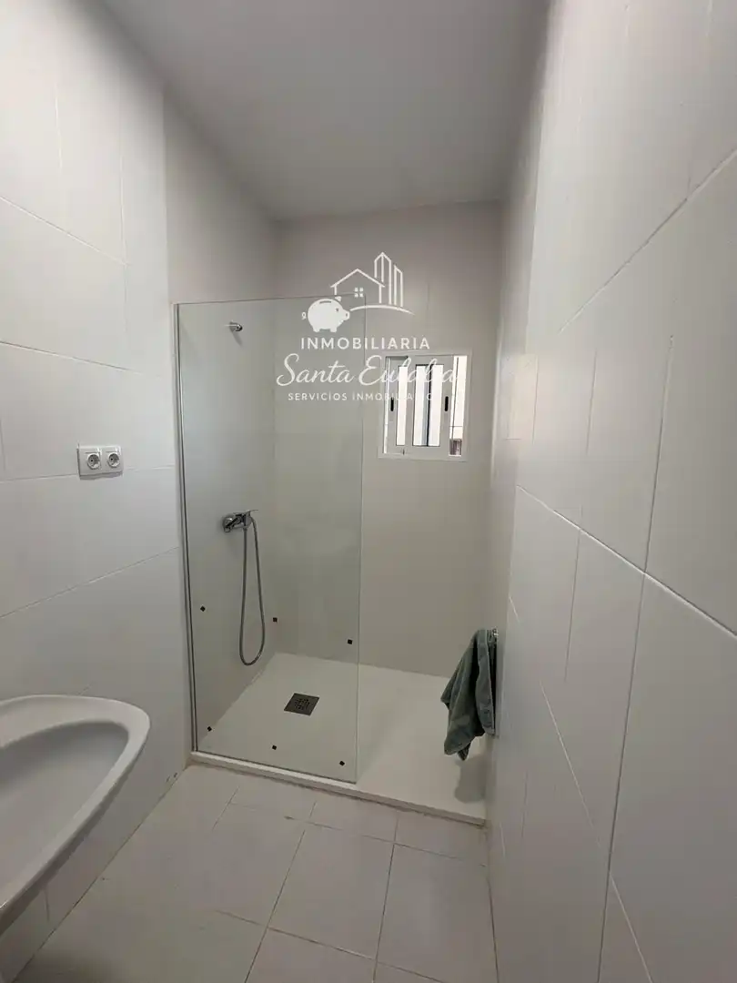 Bany de Pis en venda en Mérida amb Aire condicionat i Terrassa