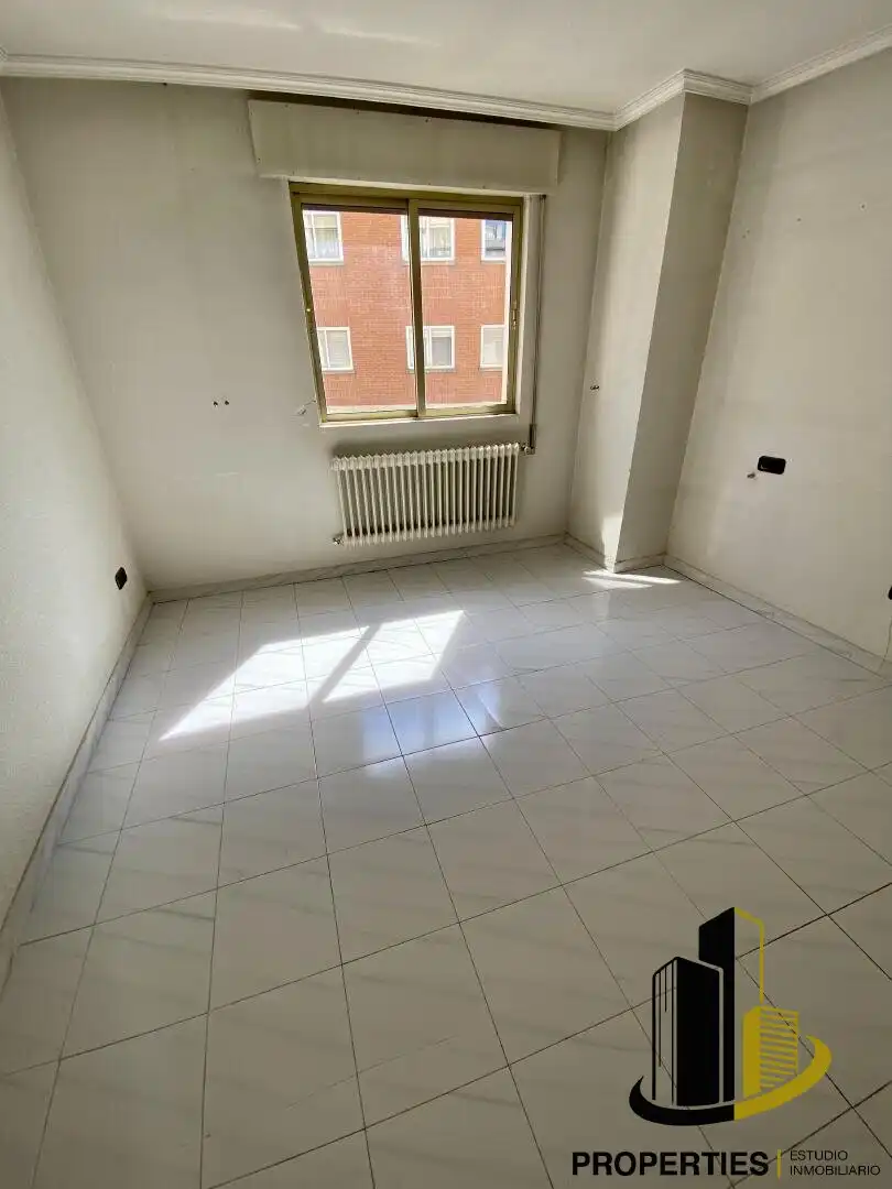 Bedroom of Flat for sale in Guijuelo