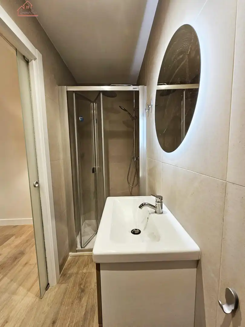 Flat for rent in Calle Espinar, Vista Alegre