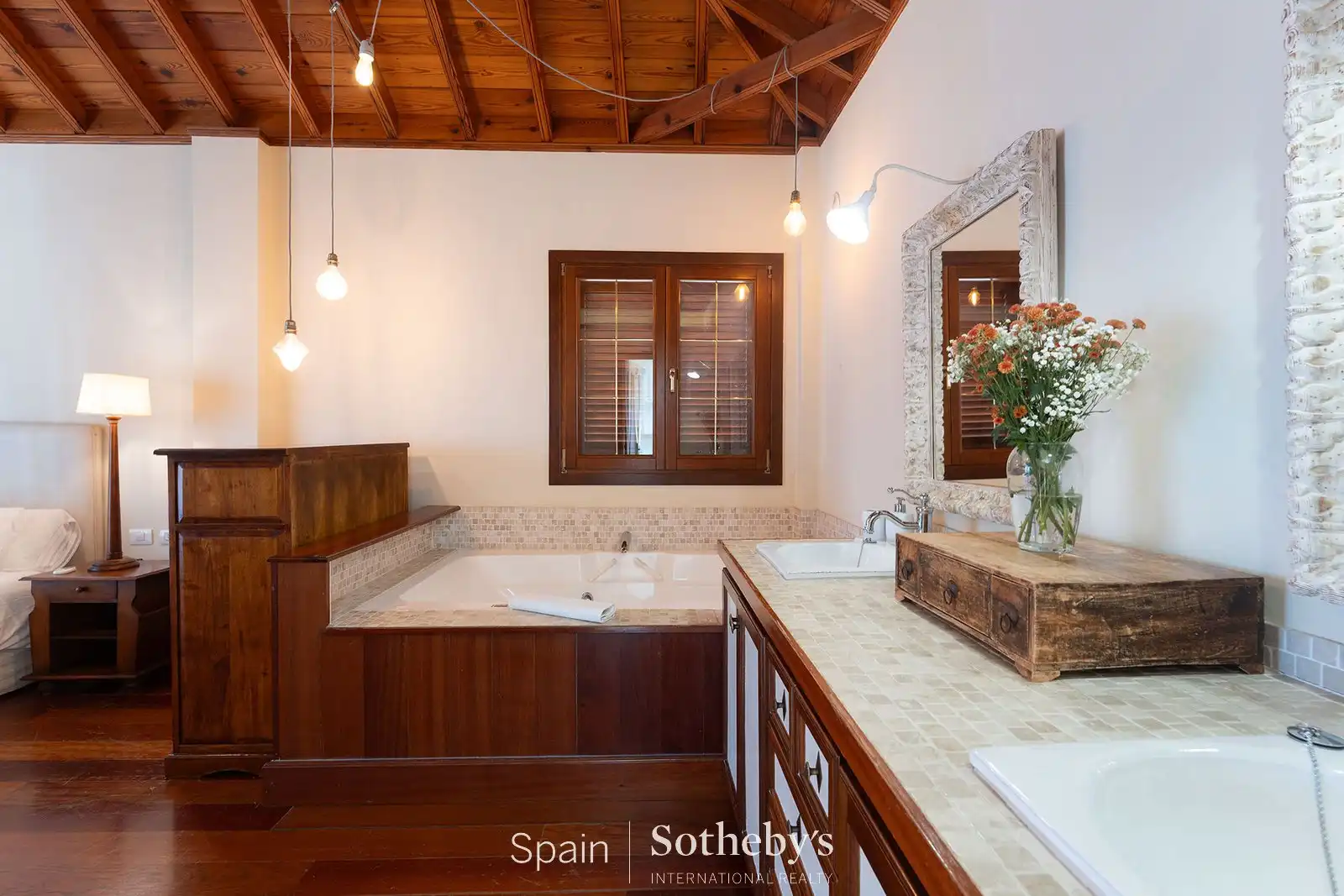 Bany de Casa o xalet en venda en Puerto de la Cruz amb Aire condicionat, Jardí privat i Terrassa