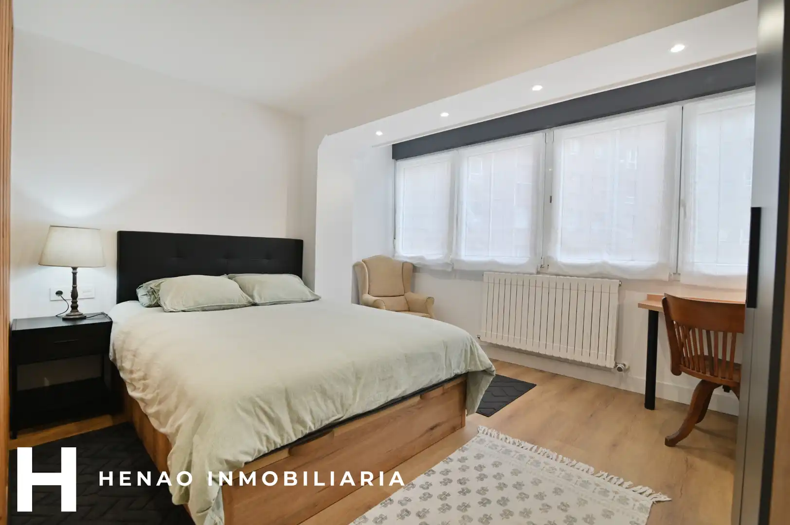 Habitación de Apartamento en venta en Bilbao  con Calefacción, Parquet y Amueblado