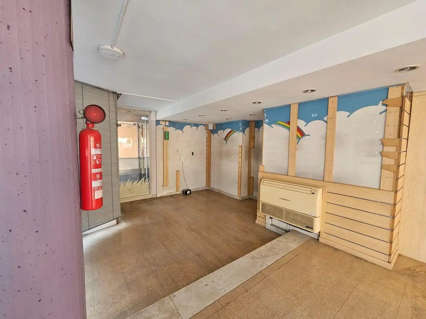 Business premises for sale in Carrer MARTI GRIVE, imagen 22