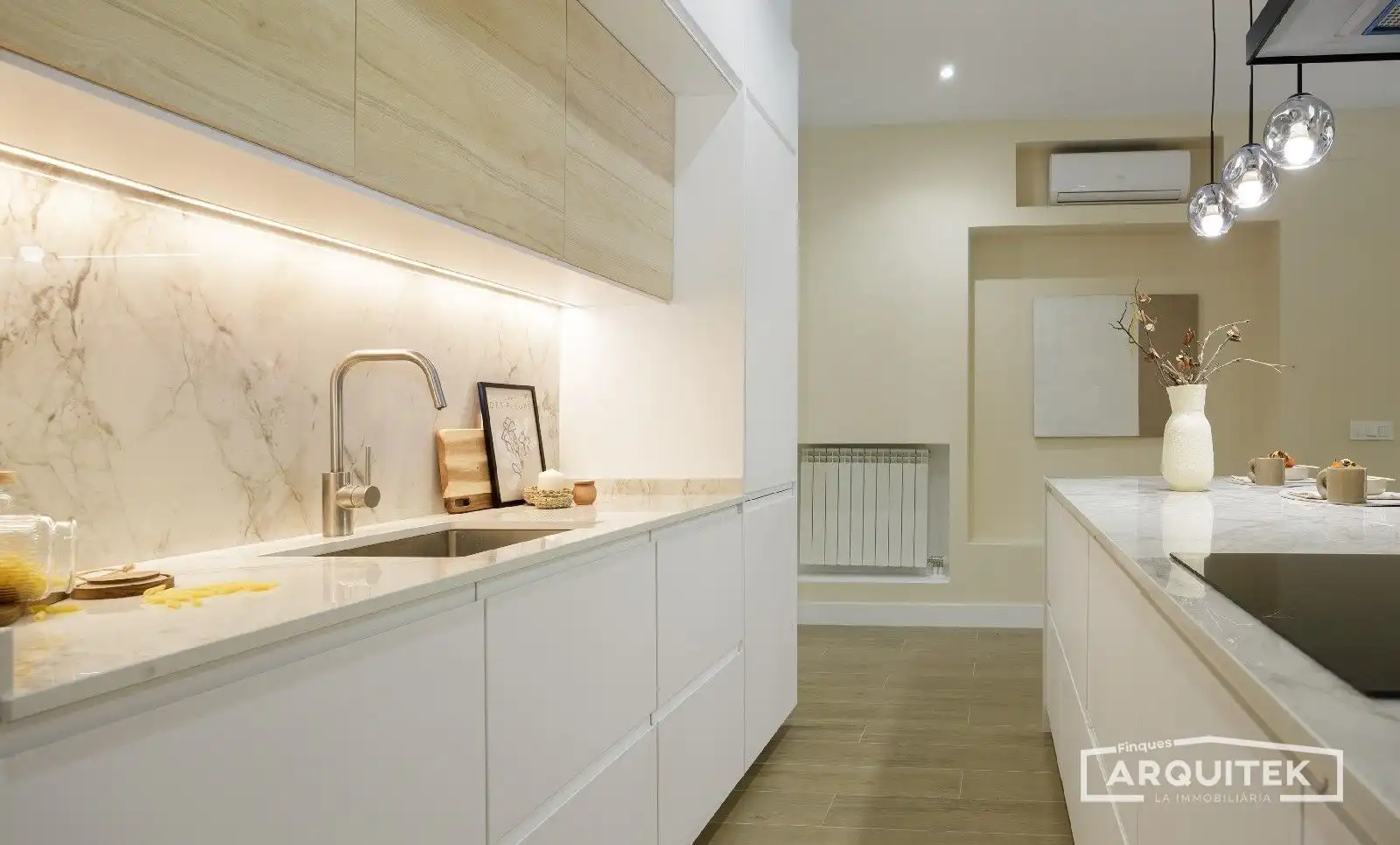 Kitchen of Flat for sale in Lleida  with Air Conditioner, Private garden and Terrace
