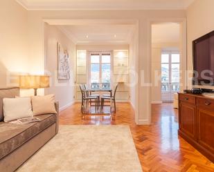 Living room of Apartment to rent in  Barcelona Capital  with Air Conditioner, Parquet flooring and Furnished