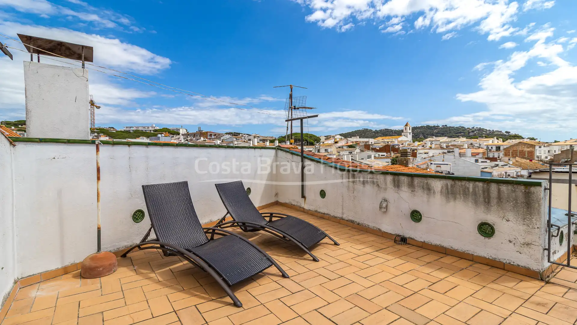 Vista exterior de Casa o xalet en venda en Palafrugell amb Terrassa, Traster i Forn