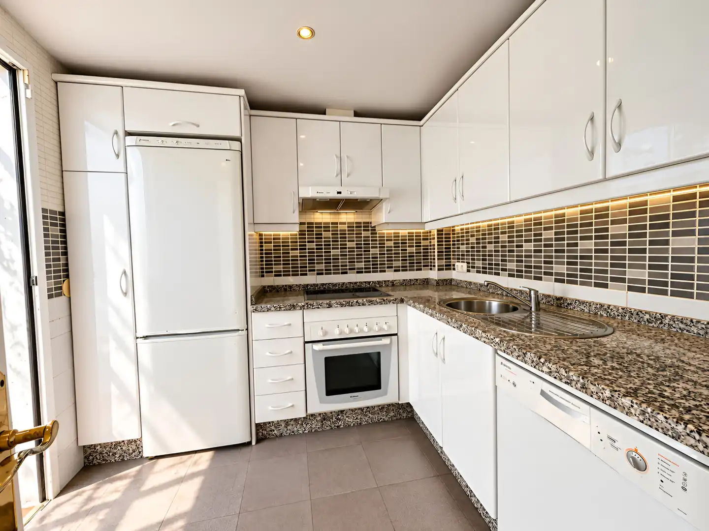 Adosado con piscina en venta en Nueva Andalucía, imagen 10