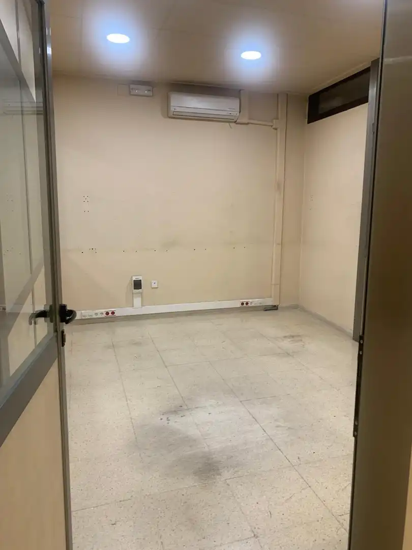 Business premises to rent in Centre, imagen 9