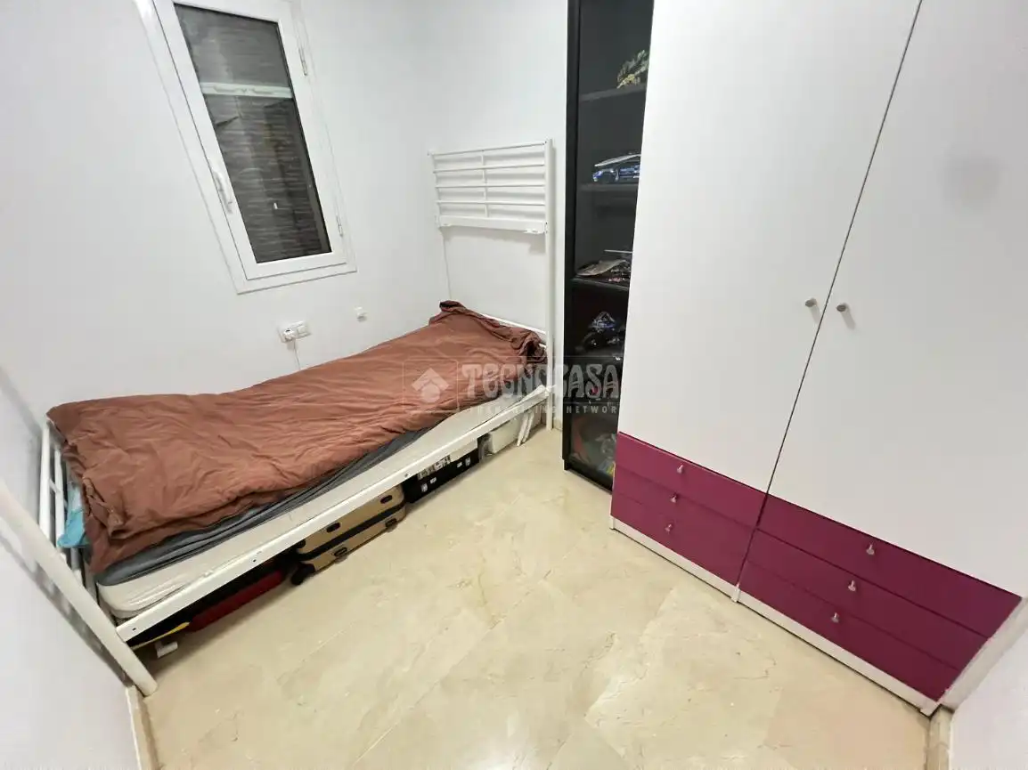 Habitación de Piso en venta en Barcelona con Aire acondicionado y Balcón