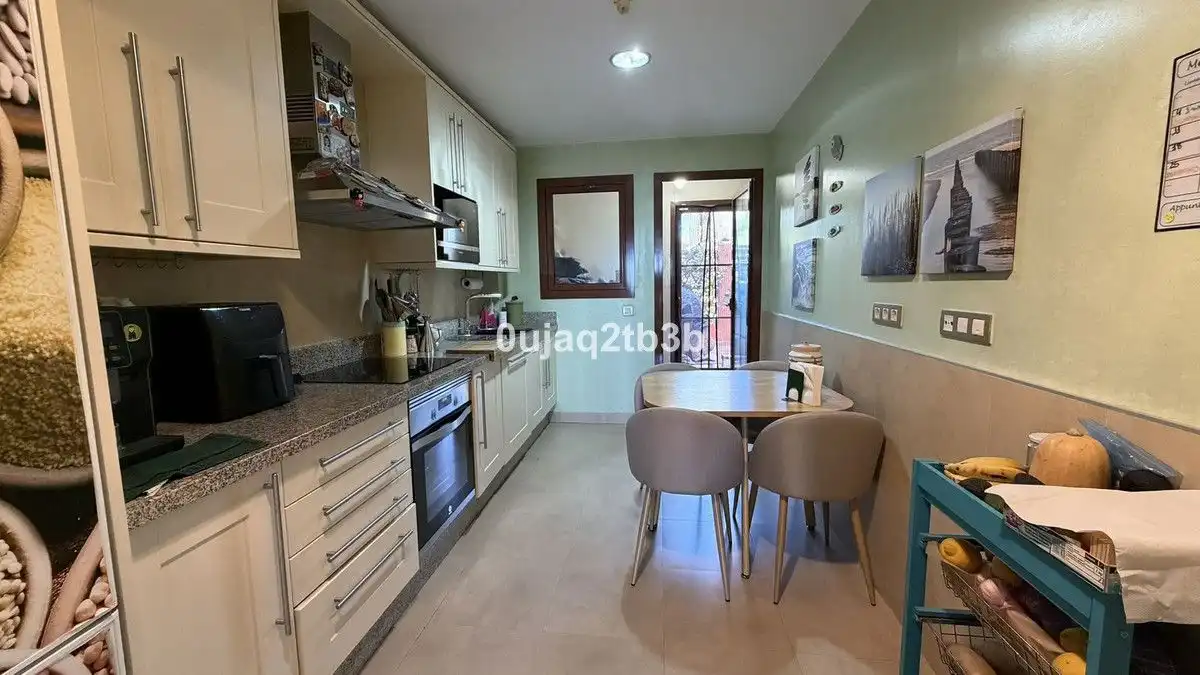 Apartamento con piscina en venta en Benahavís pueblo, imagen 7