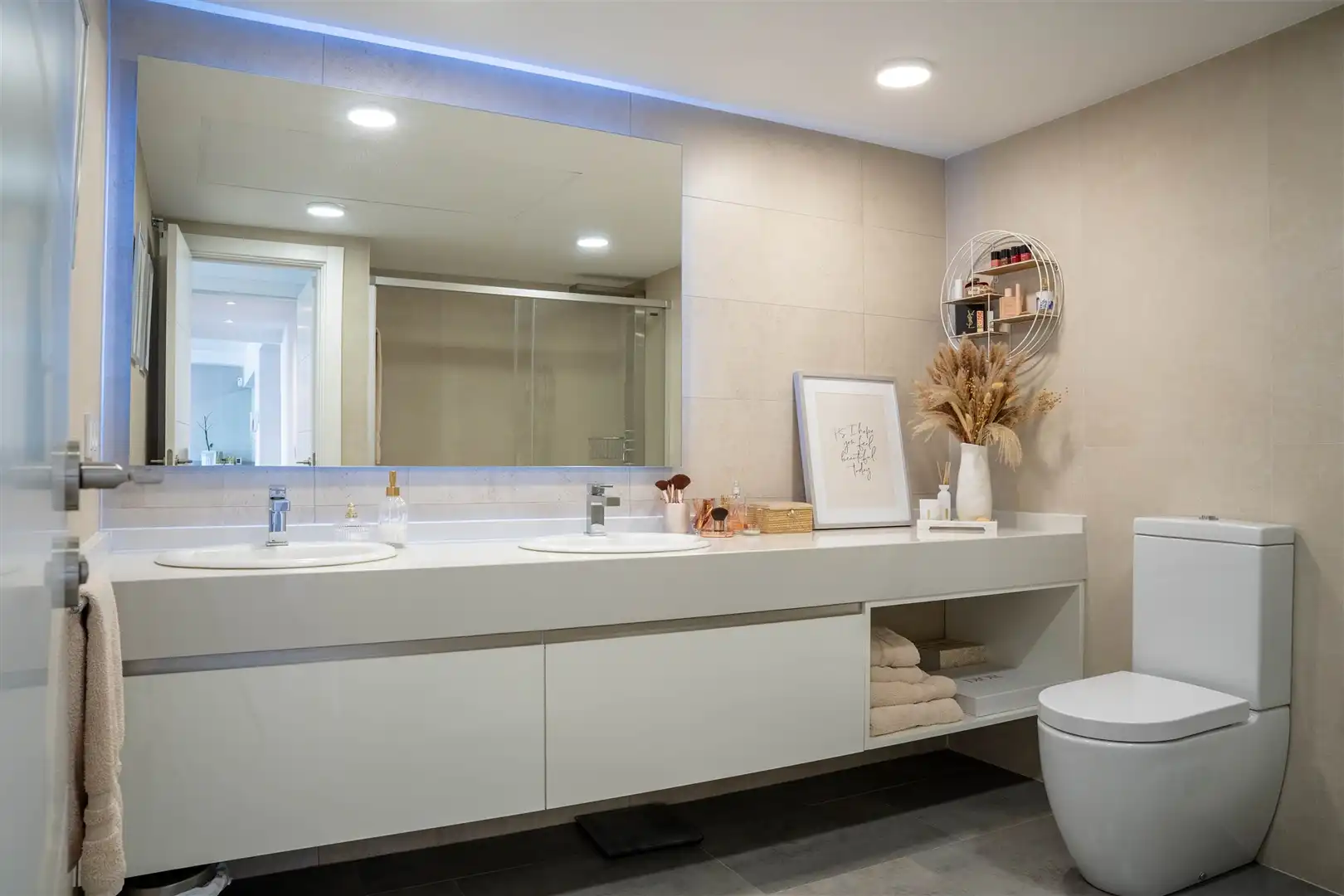 Bany de Apartament en venda en Estepona