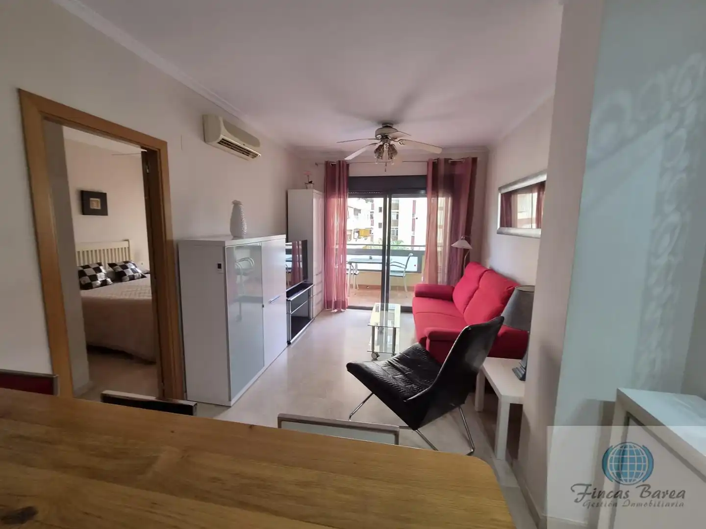 Living room of Flat for sale in Fuengirola  with Air Conditioner, Terrace and Community pool