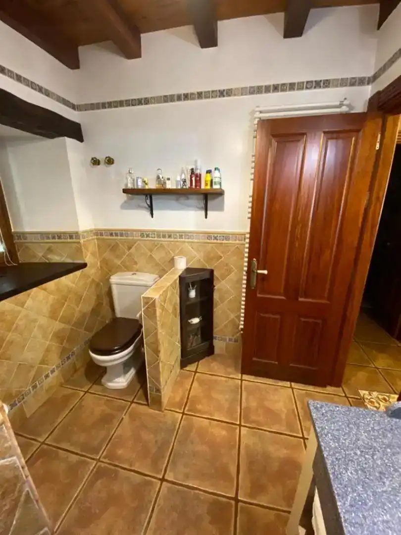 Bany de Finca rústica en venda en Gordexola amb Balcó