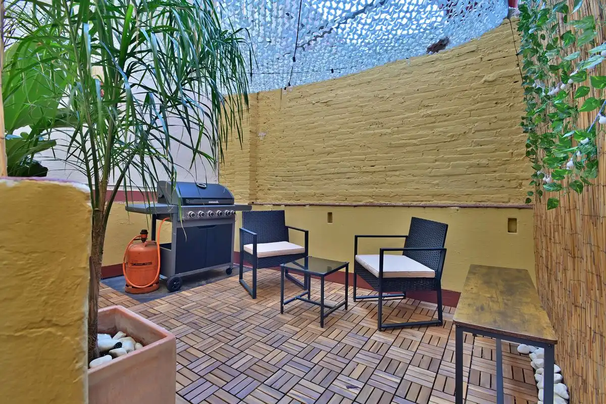 Piso con terraza en venta en Carrer de Nàpols, imagen 2