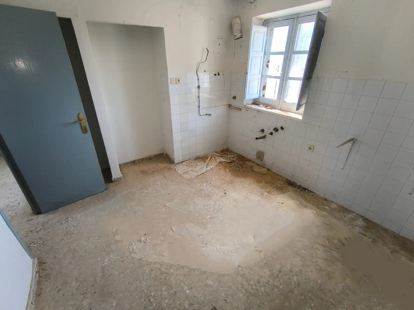 Cuina de Casa o xalet en venda en Meneses de Campos amb Jardí privat i Traster