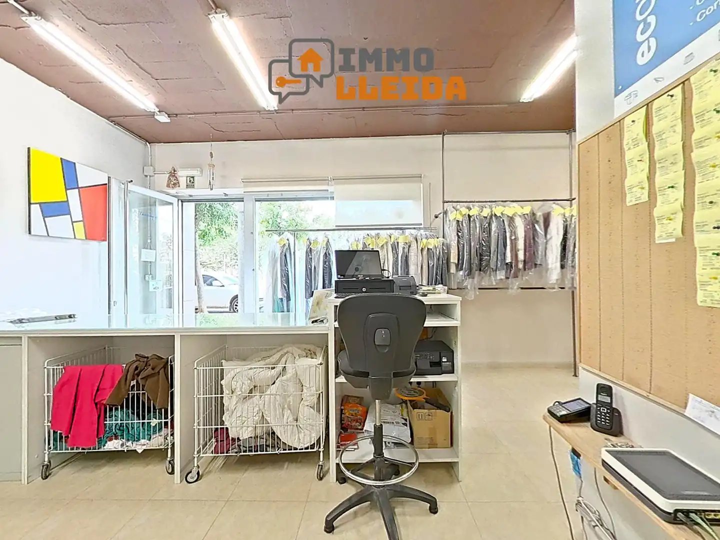 Local comercial de lloguer a Avenida Avinguda Països Catalans 43, imagen 8