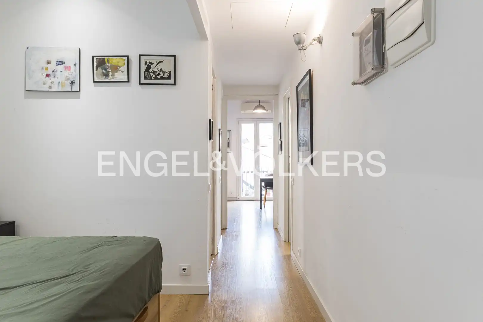 Piso en venta en Barcelona con Calefacción, Parquet y Balcón