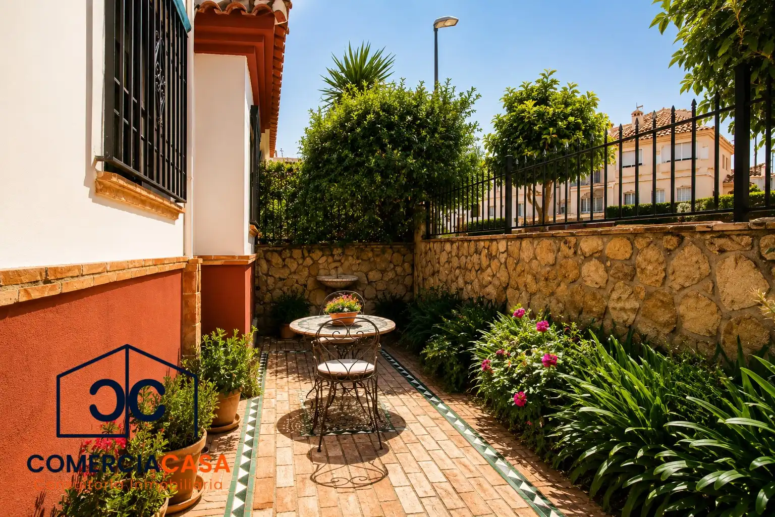 Semi-detached house with pool for sale in Peligros, imagen 9
