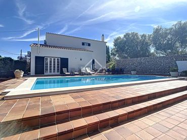 Villa con balcone in vendita a Llucmaçanes