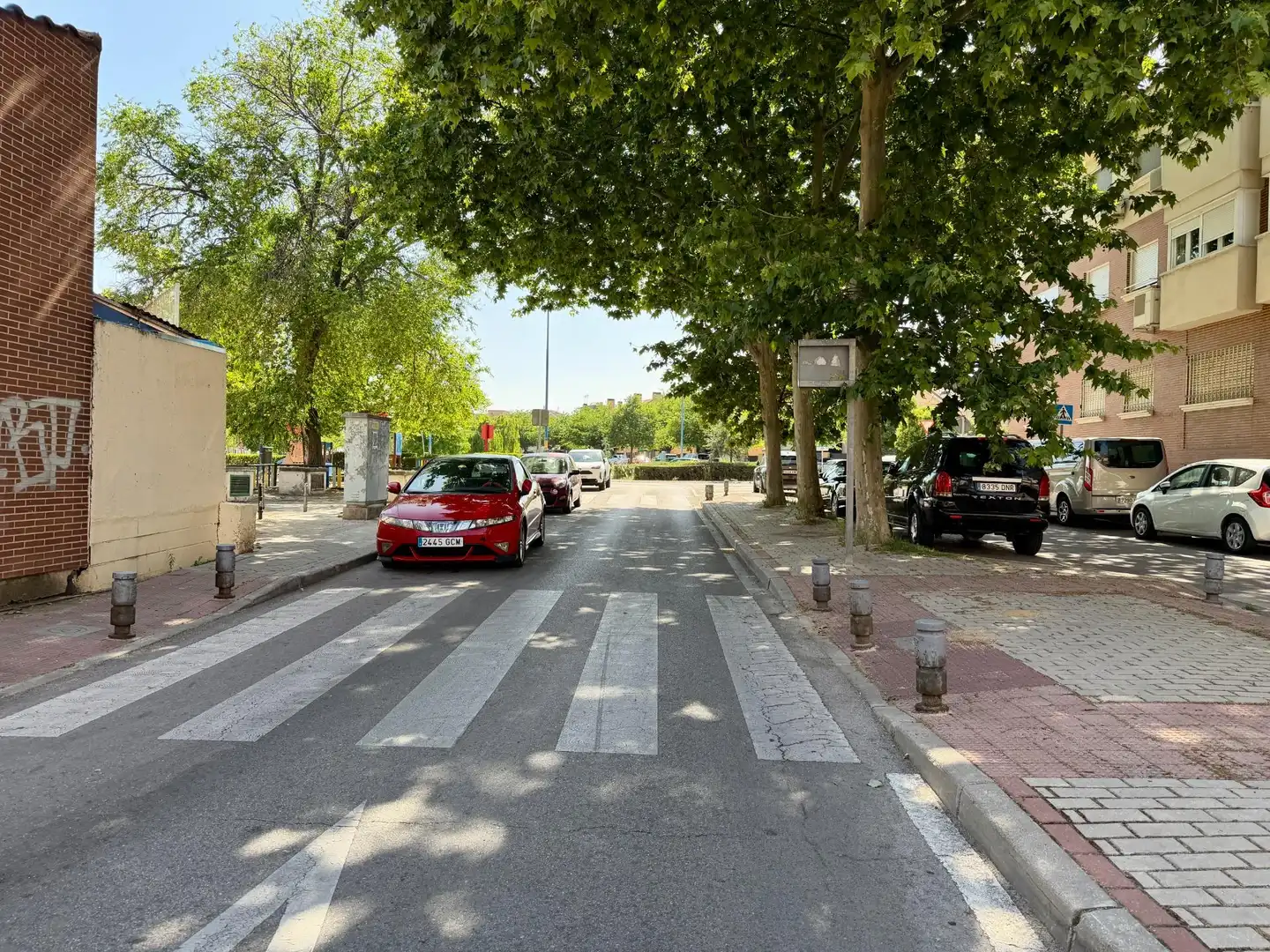 Vista exterior de Casa adosada en venda en Leganés amb Calefacció, Jardí privat i Traster