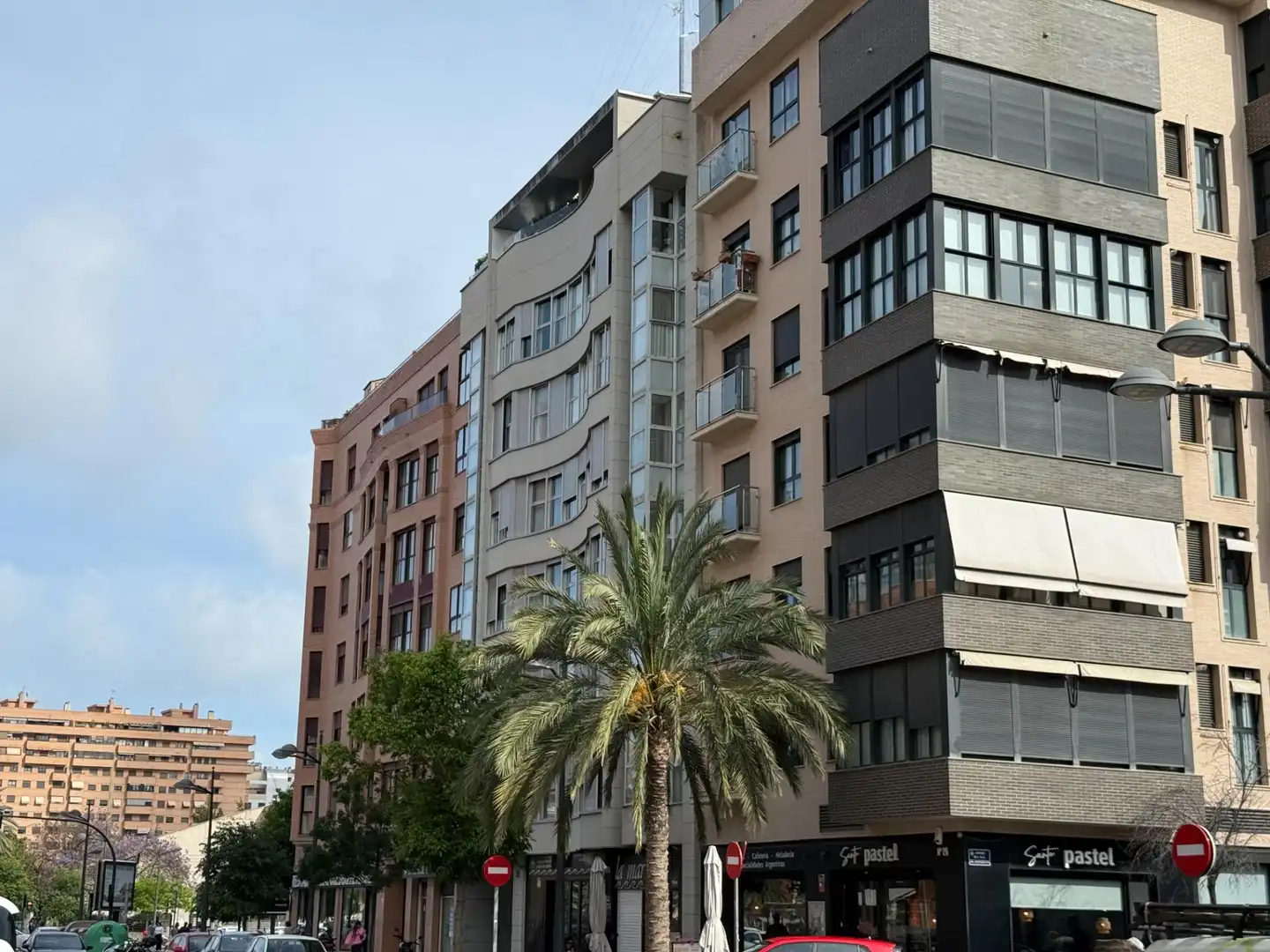 Vista exterior de Piso en venta en Valencia con Parquet y Terraza