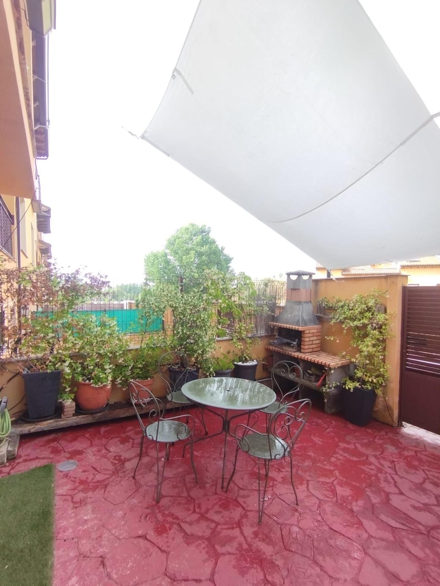 Terrassa de Casa adosada en venda en Torre del Burgo amb Calefacció