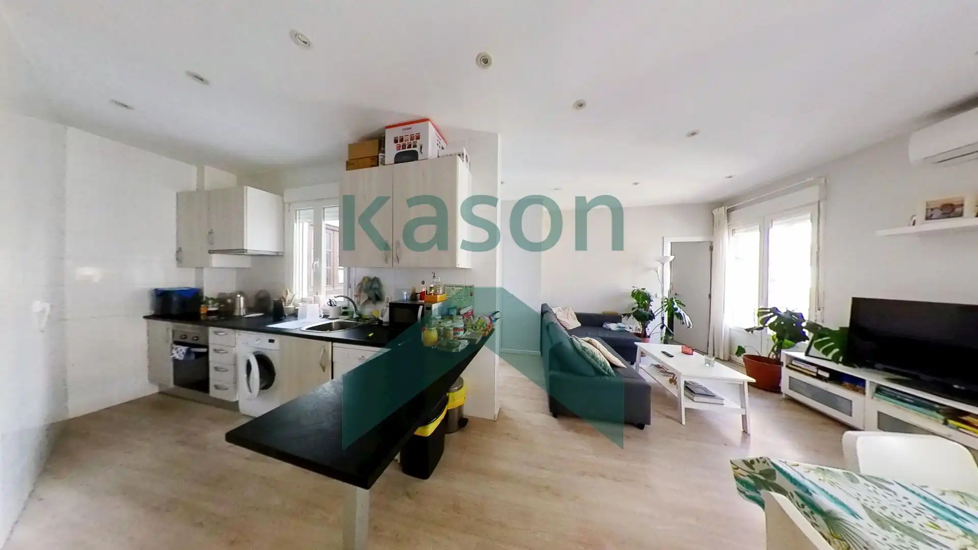 Küche von Wohnung zum Verkauf in Madrid mit Klimaanlage und Heizung