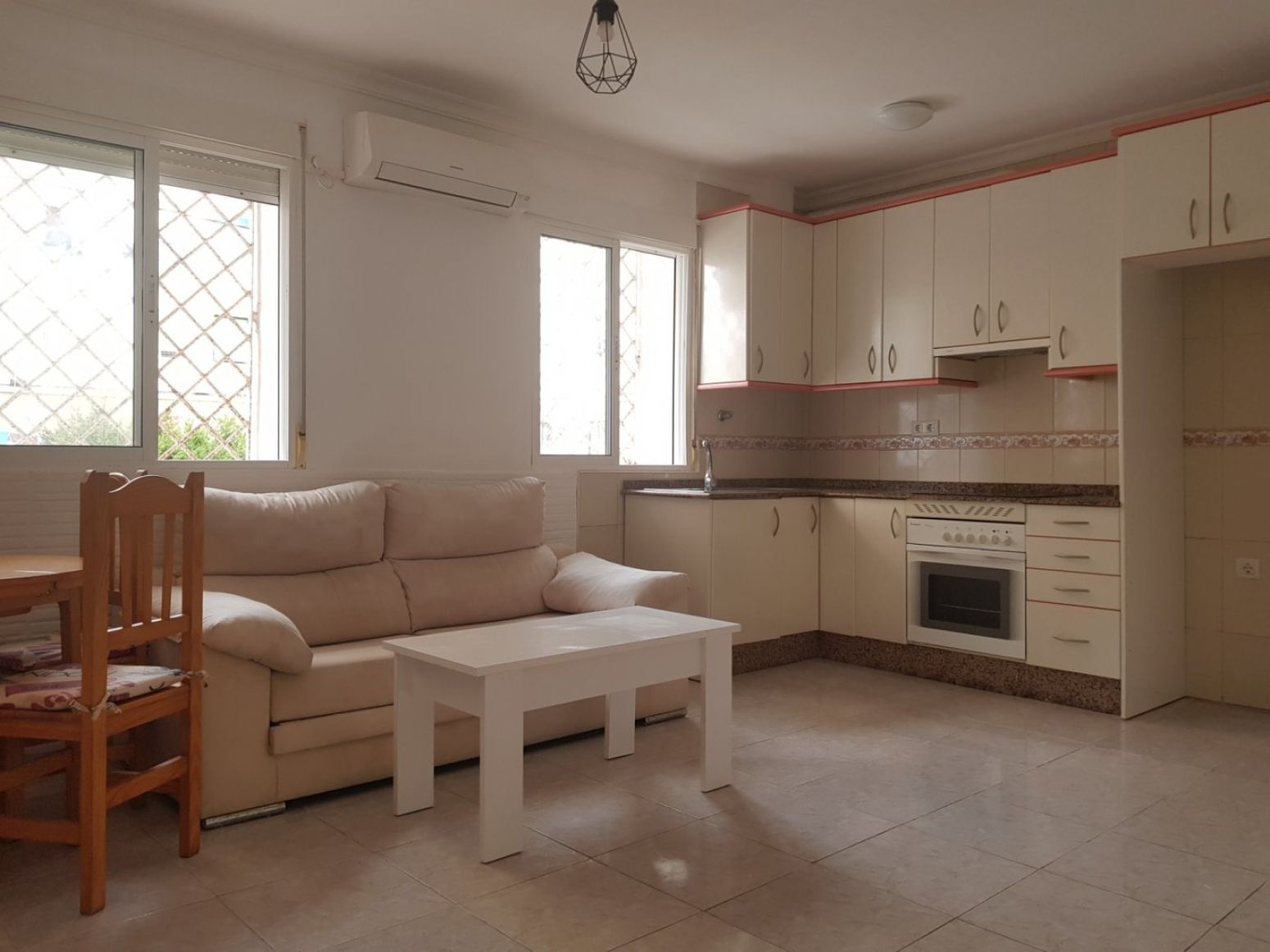 Living room of Flat for sale in Cartagena  with Air Conditioner, Heating and Furnished