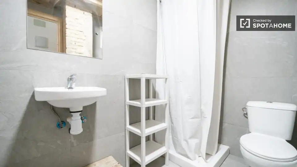 Room in Barrio de Benicalap