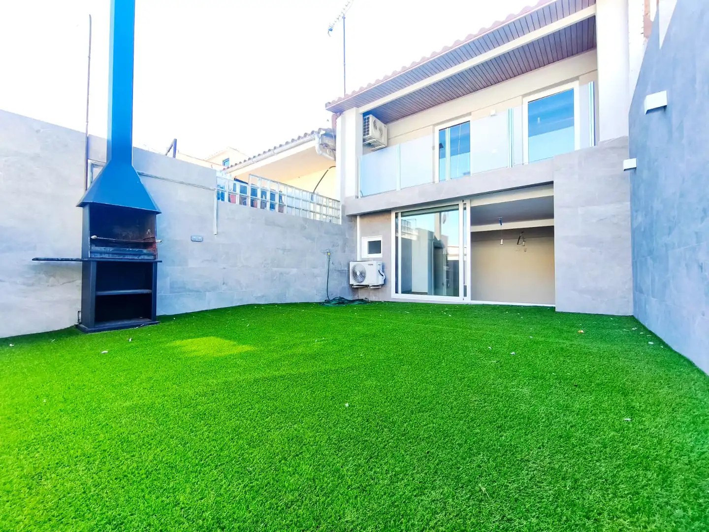 Casa a schiera con balcone in vendita a Cervantes
