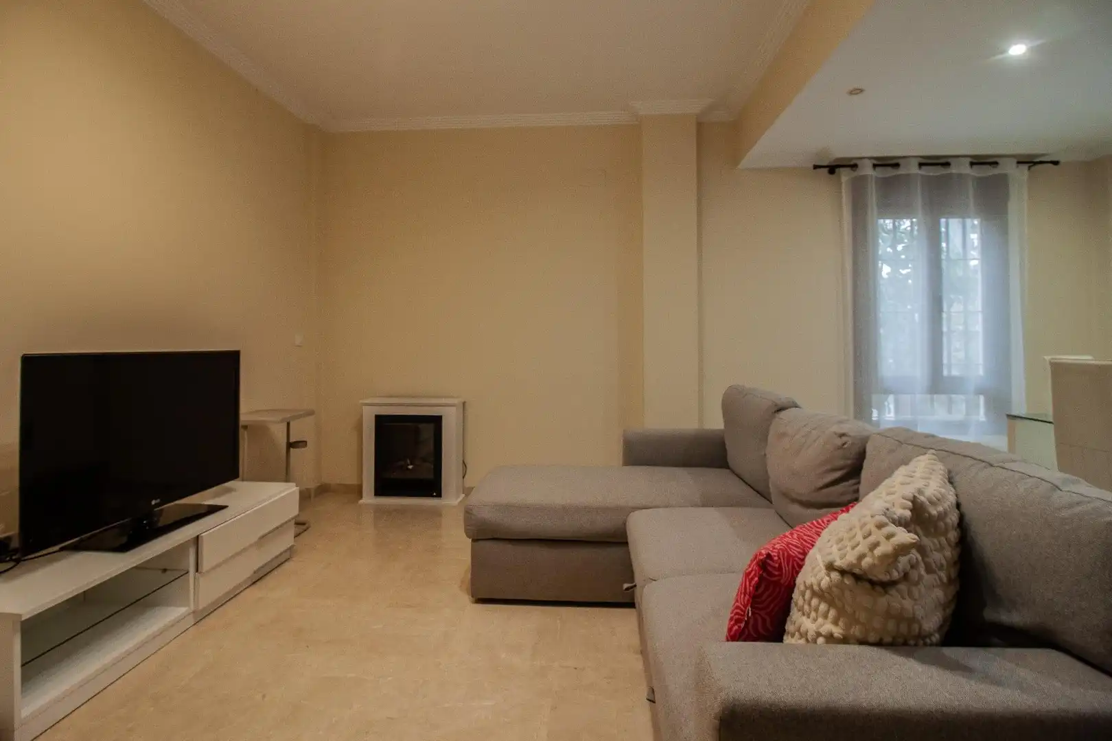 Sala d'estar de Casa o xalet de lloguer en Palomares del Río, Sevilla