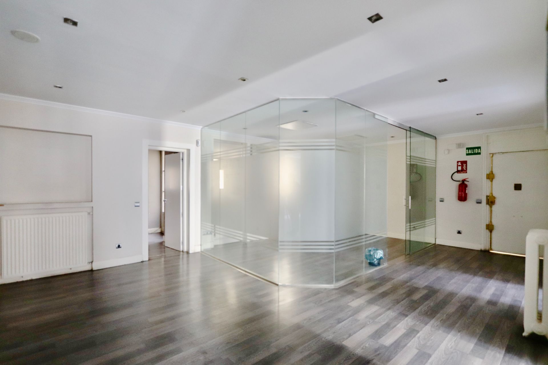 Office to rent in  Madrid Capital  with Air Conditioner, Heating and Balcony