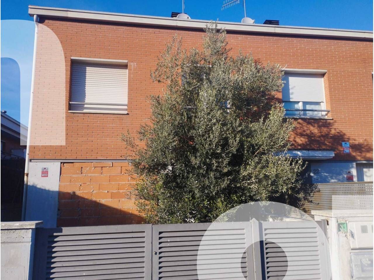 Exterior view of Single-family semi-detached for sale in Sant Celoni  with Private garden, Parquet flooring and Terrace
