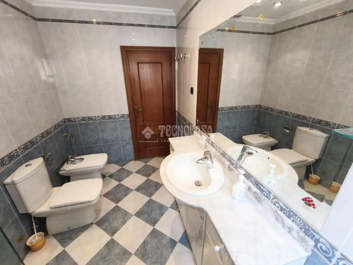 Flat for sale in Casco Antiguo