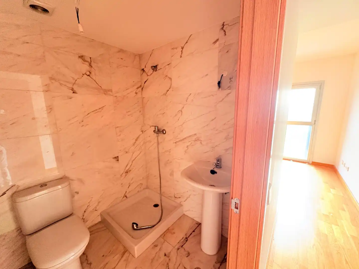 Baño de Piso en venta en Ponferrada con Aire acondicionado, Trastero y Alarma