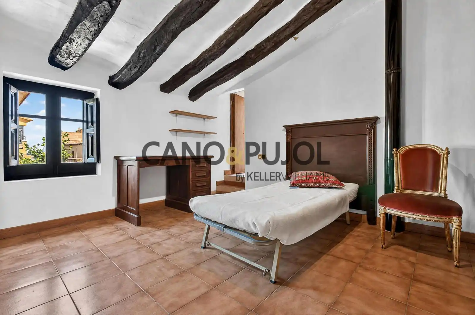Sala d'estar de Casa o xalet en venda en Vilamalla amb Aire condicionat, Calefacció i Moblat