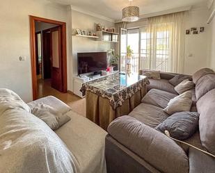 Living room of Flat for sale in  Granada Capital  with Air Conditioner and Balcony