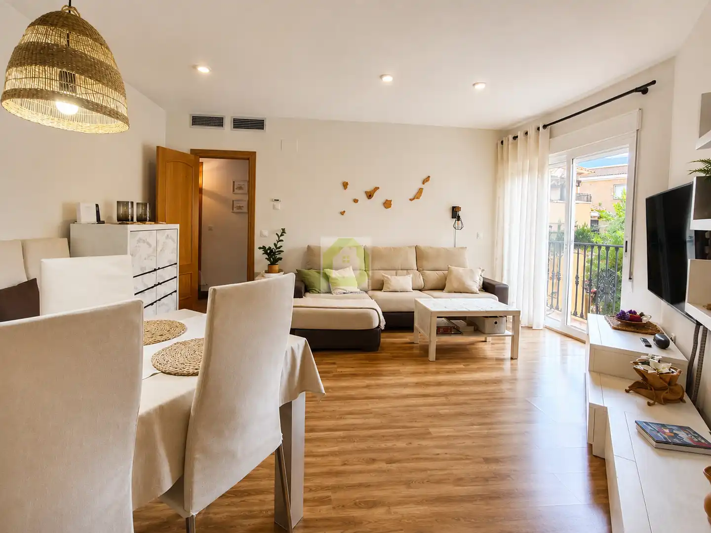 Wohnzimmer von Wohnung zur Miete in La Zubia mit Klimaanlage, Heizung und Möbliert