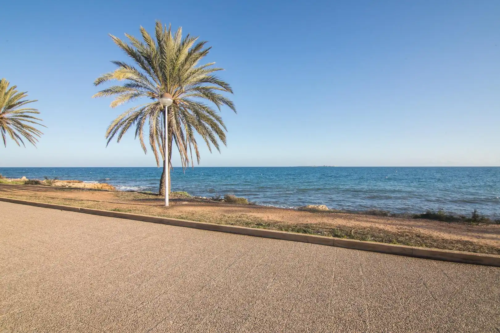 Vista exterior de Casa o chalet en venta en Santa Pola con Aire acondicionado, Calefacción y Jardín privado
