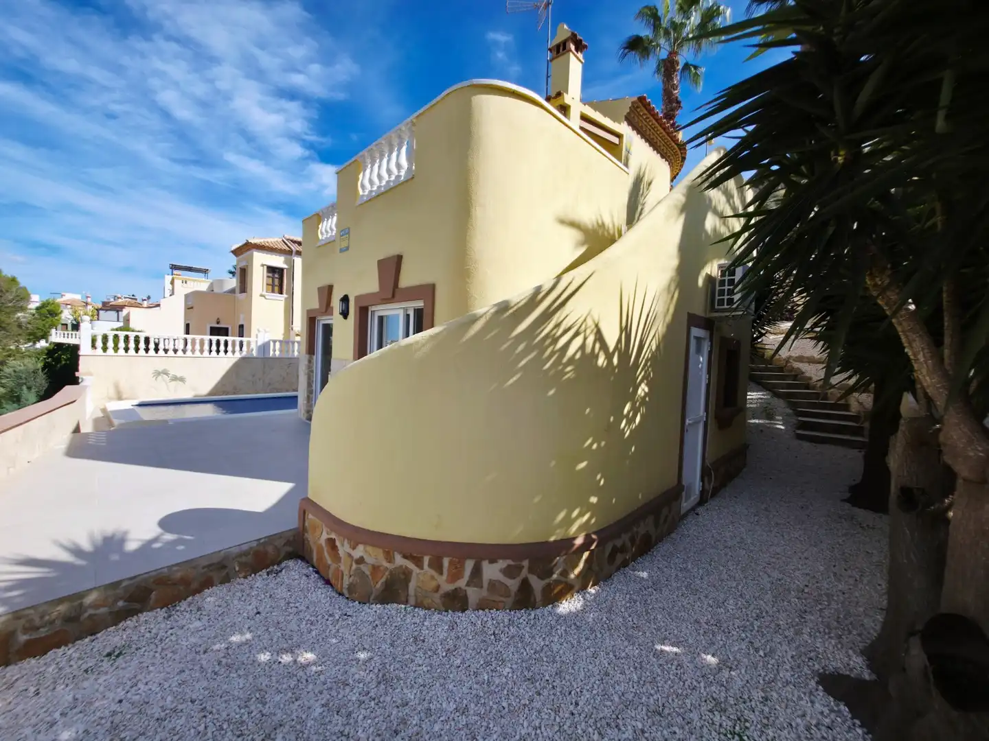 Vista exterior de Casa o chalet en venta en Rojales con Aire acondicionado, Terraza y Piscina