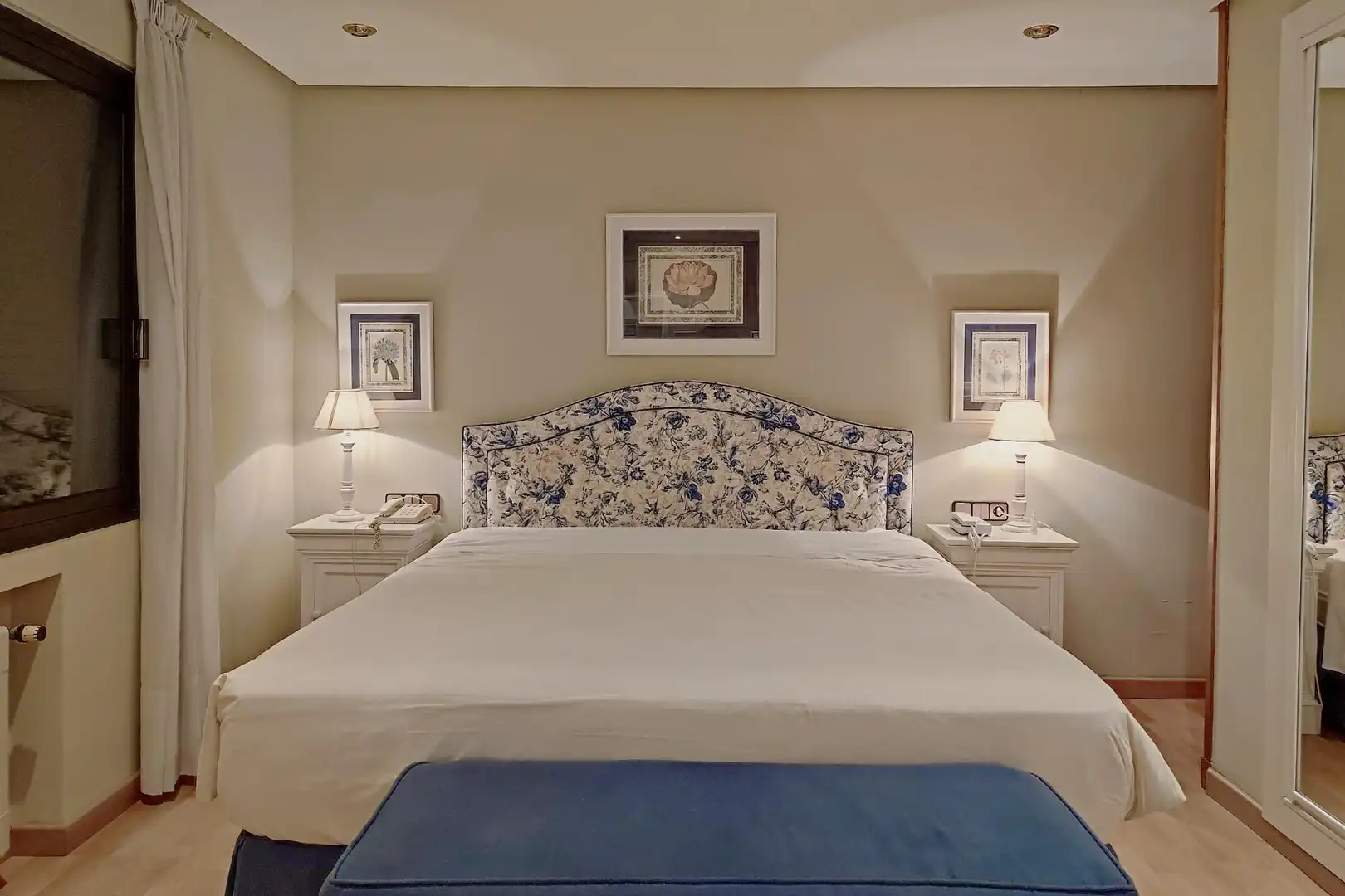 Bedroom of Houses for sale in L'Eliana  with Air Conditioner, Heating and Private garden