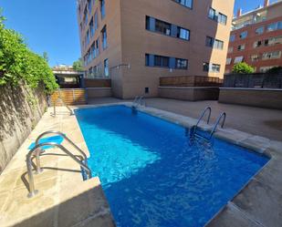 Swimming pool of Flat for sale in  Madrid Capital  with Air Conditioner, Heating and Balcony