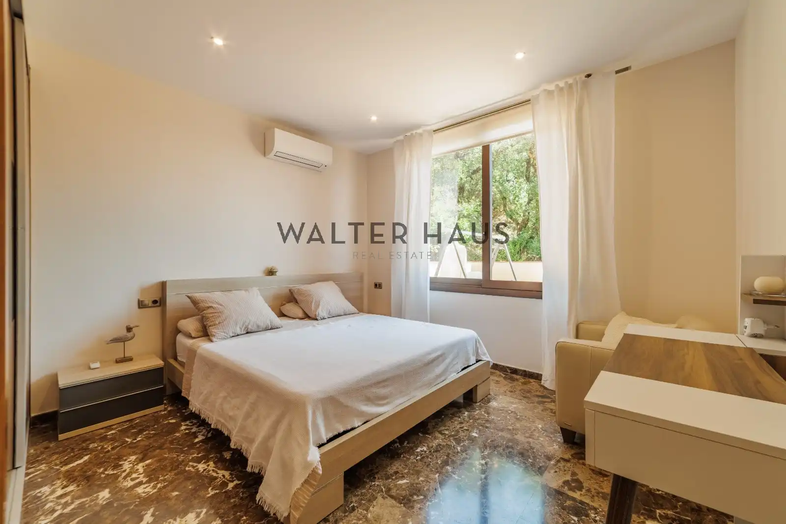 Casa amb piscina en venda a Carrer Roca Vila, imagen 14