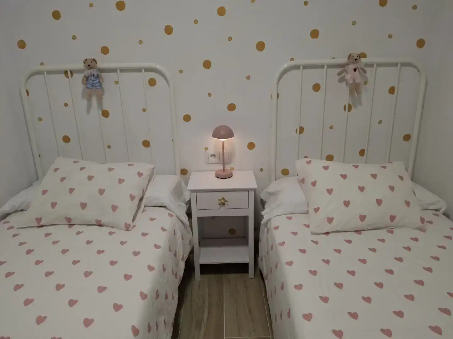 Schlafzimmer von Wohnung zur Miete in Baiona mit Privatgarten