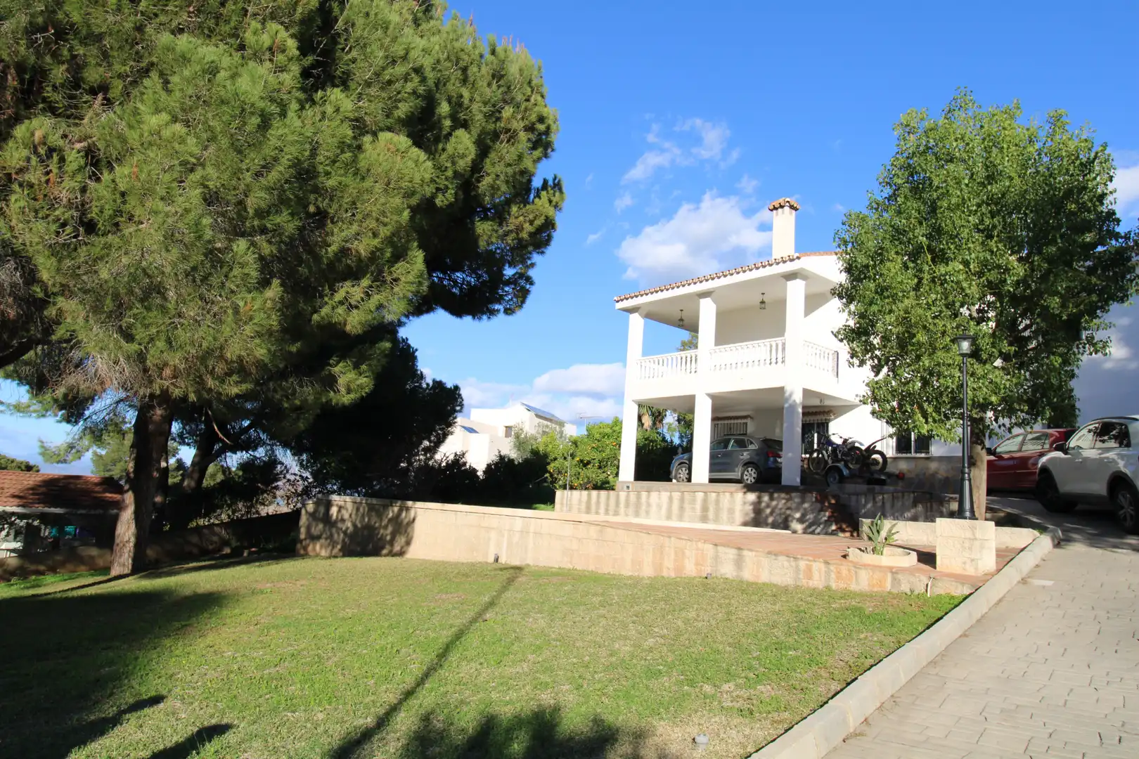 Jardí de Casa o xalet en venda en Alhaurín de la Torre amb Aire condicionat, Jardí privat i Terrassa