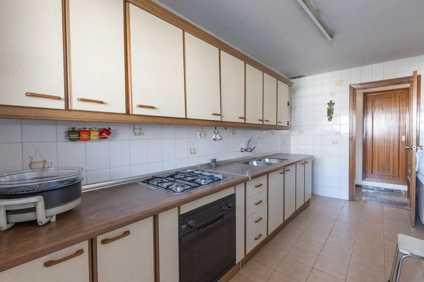 Kitchen of Flat for sale in Granada  with Air Conditioner, Terrace and Balcony