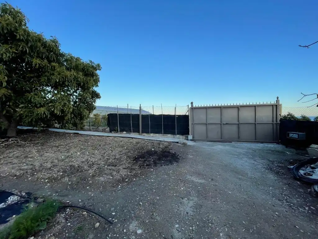 Finca rústica en venta en N/A, Avda Pescia - Ctra de Frigiliana