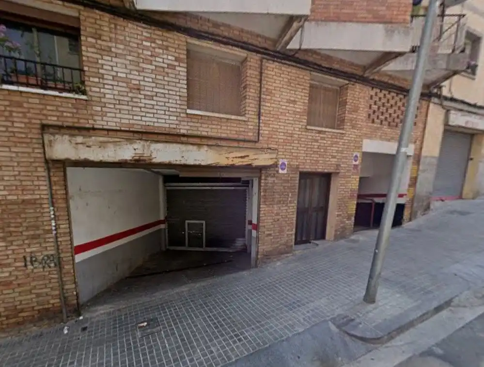 Parking of Storage room for rent in Badalona