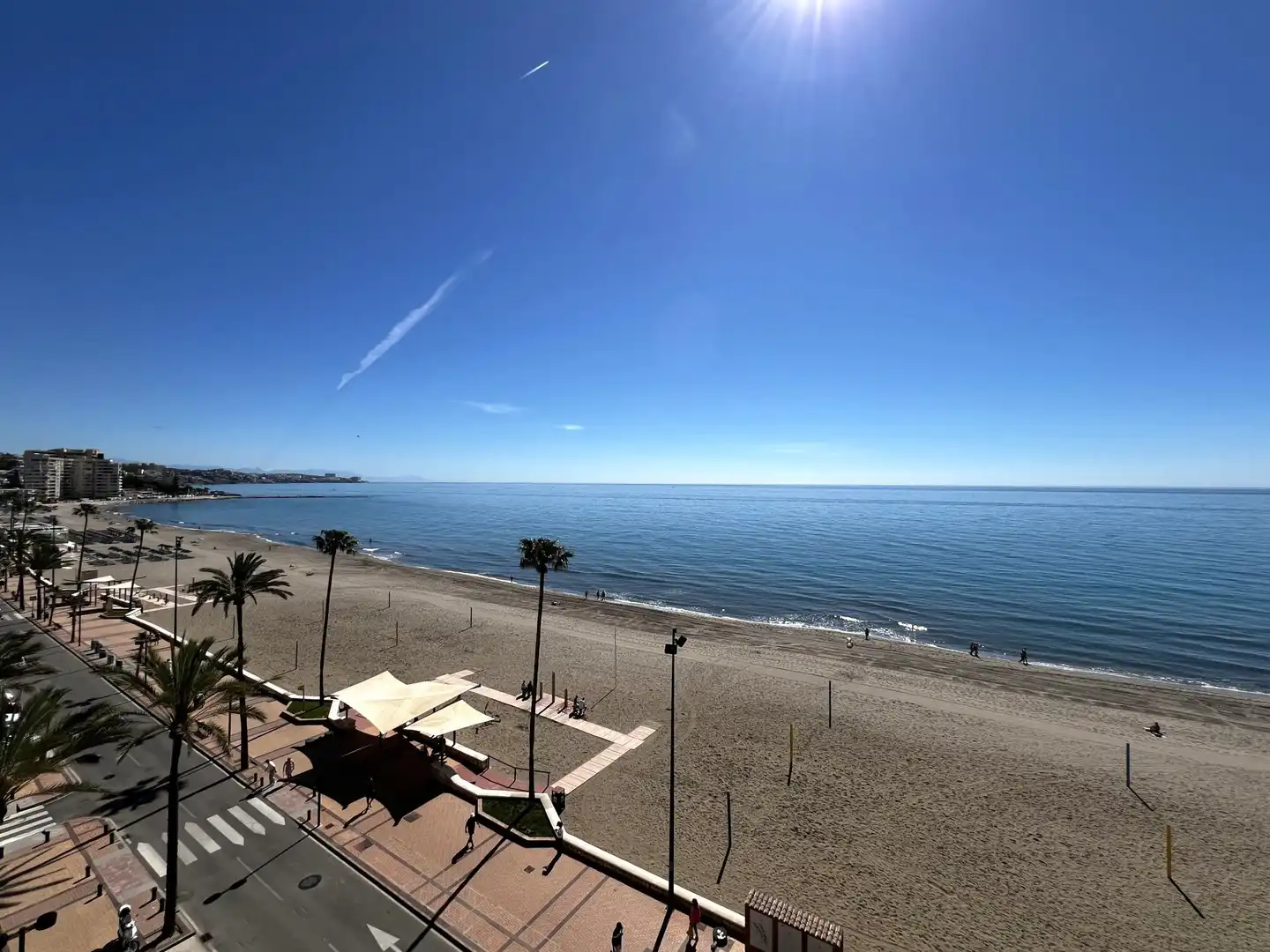 Vista exterior de Apartament en venda en Fuengirola amb Aire condicionat, Terrassa i Piscina comunitària