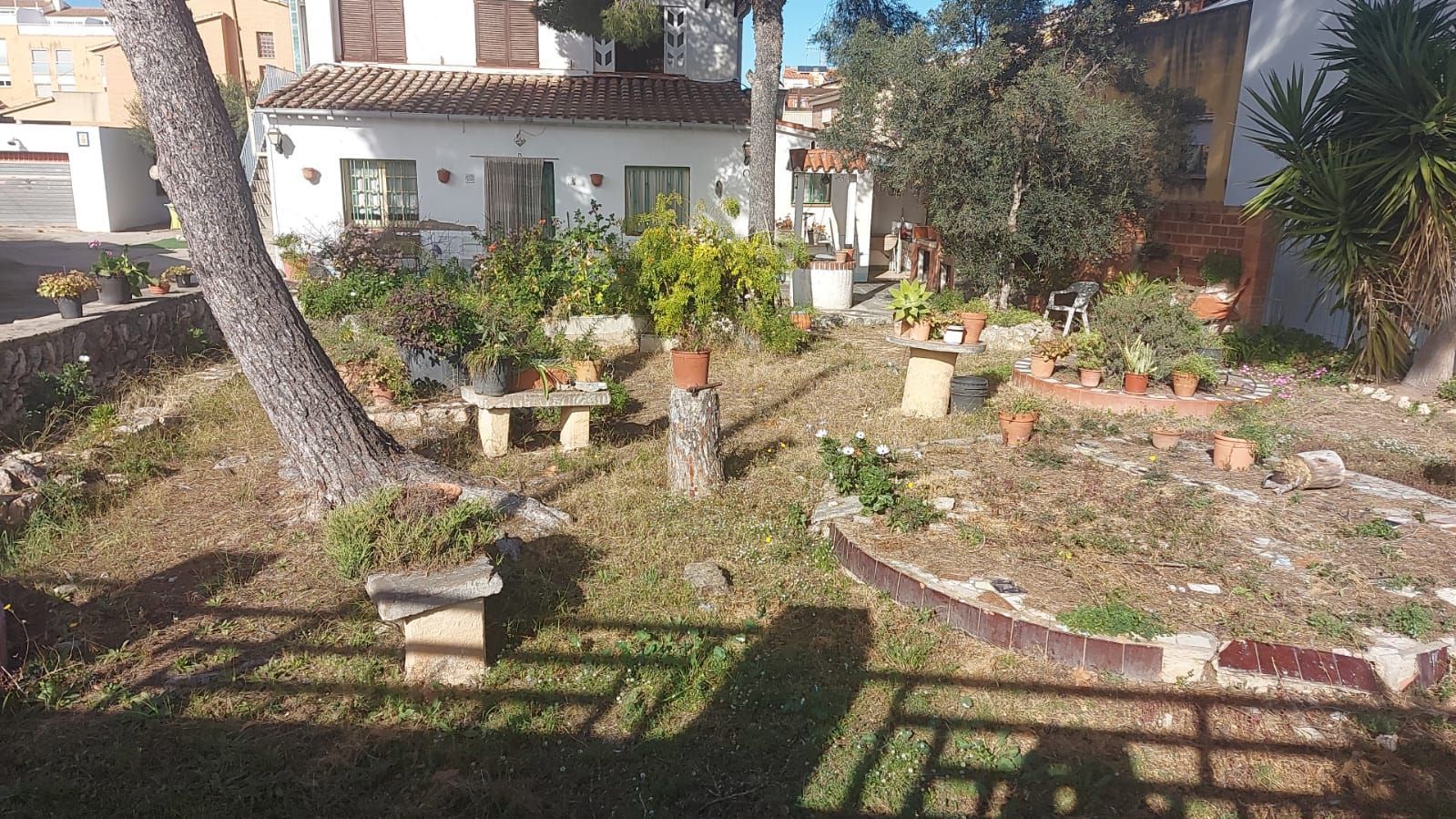 Jardí de Casa o xalet en venda en Vilanova i la Geltrú